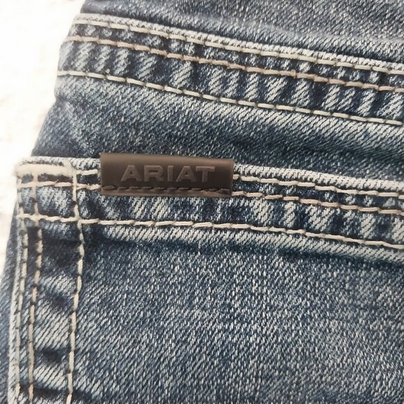 Classic Blue Men's Jeans - Picture 9 of 13